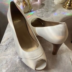 Stuart Weitzman White Leather Peeptoe Pumps - Size 7